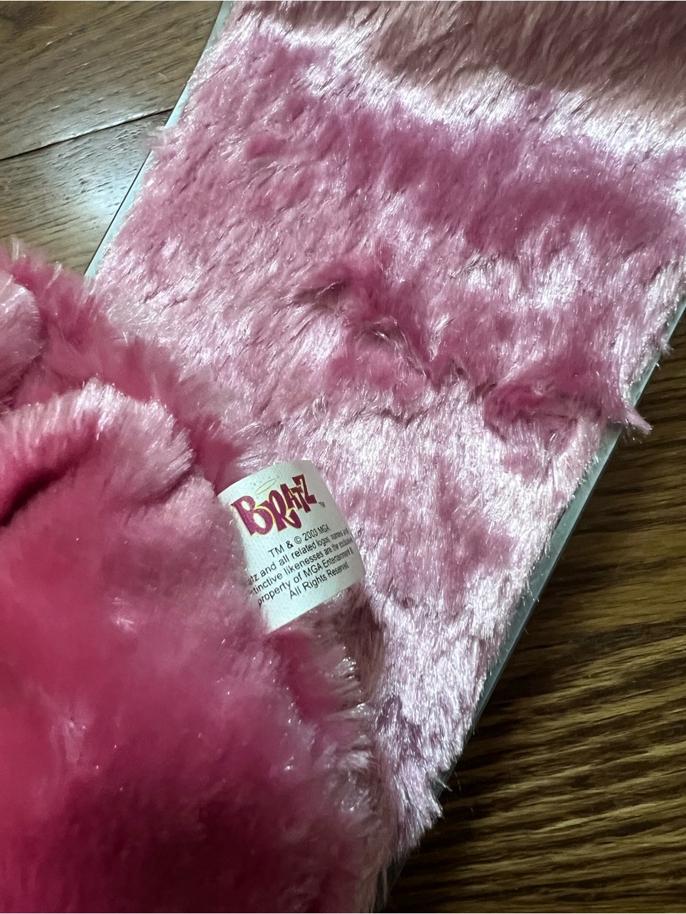 BRATZ Vintage Furry Pink Furniture set - Picture 7 of 8